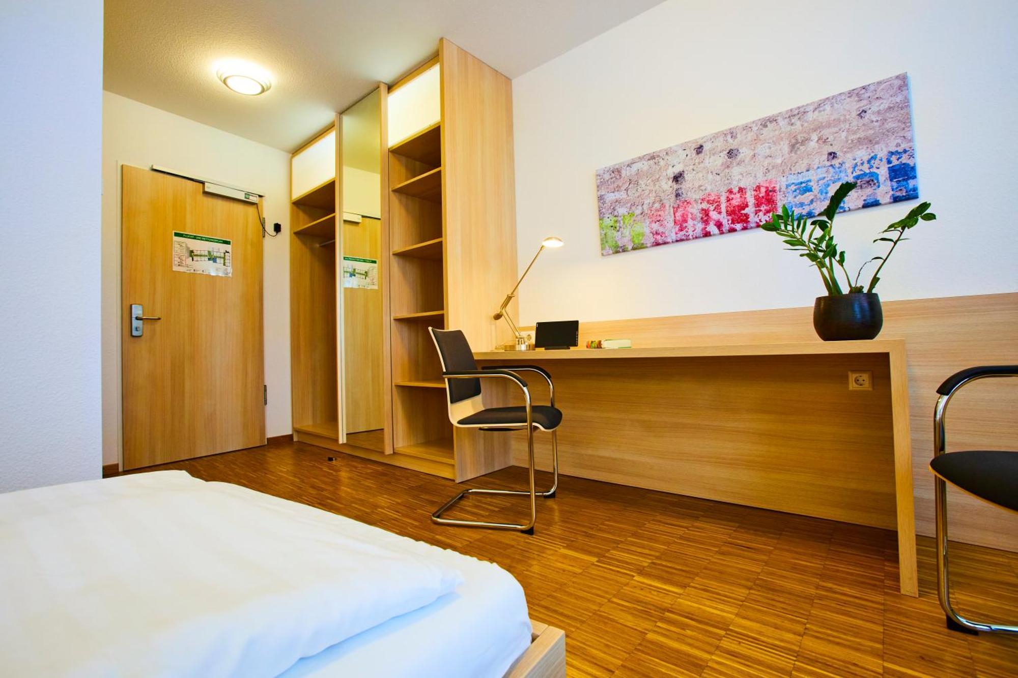 Gaestehaus Im Lwh ลิงเงน ภายนอก รูปภาพ